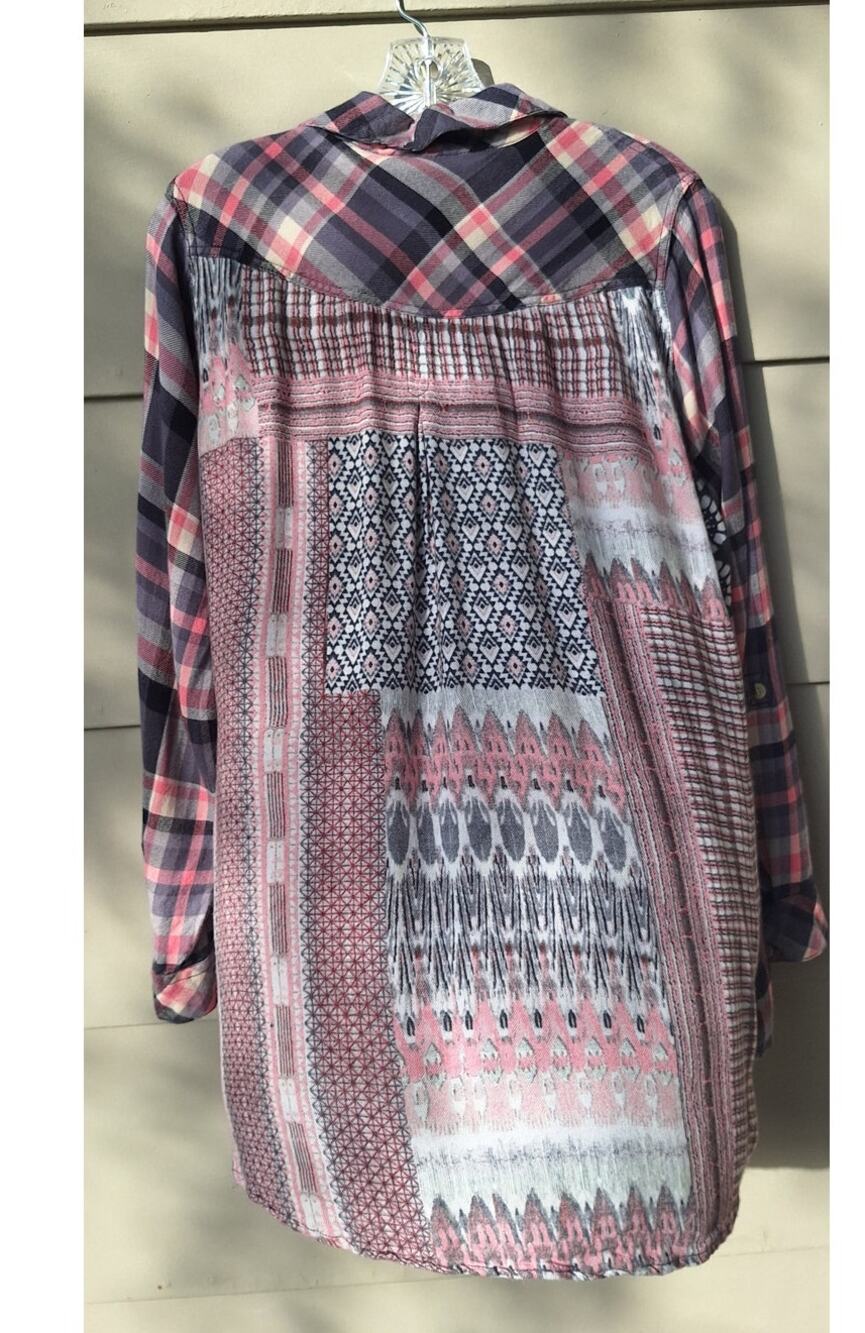 Tolani Collection Women Plaid Bohemian Mix Media Shirt Tunic Pink Gray Viscose M